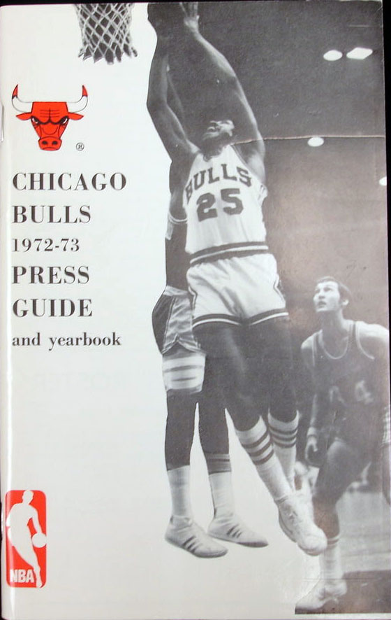 Nba-media-guide chicago-bulls-1972-73.jpg