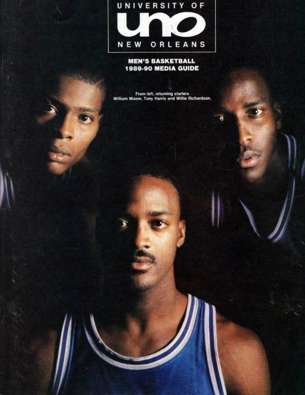 Ncaam-media-guide 1989-90 uno.jpg