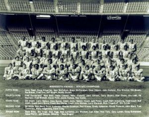 Nfl-team-photo minnesota-vikings 1974.jpg