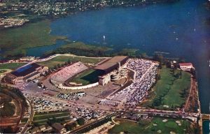 Husky Stadium - Wikipedia