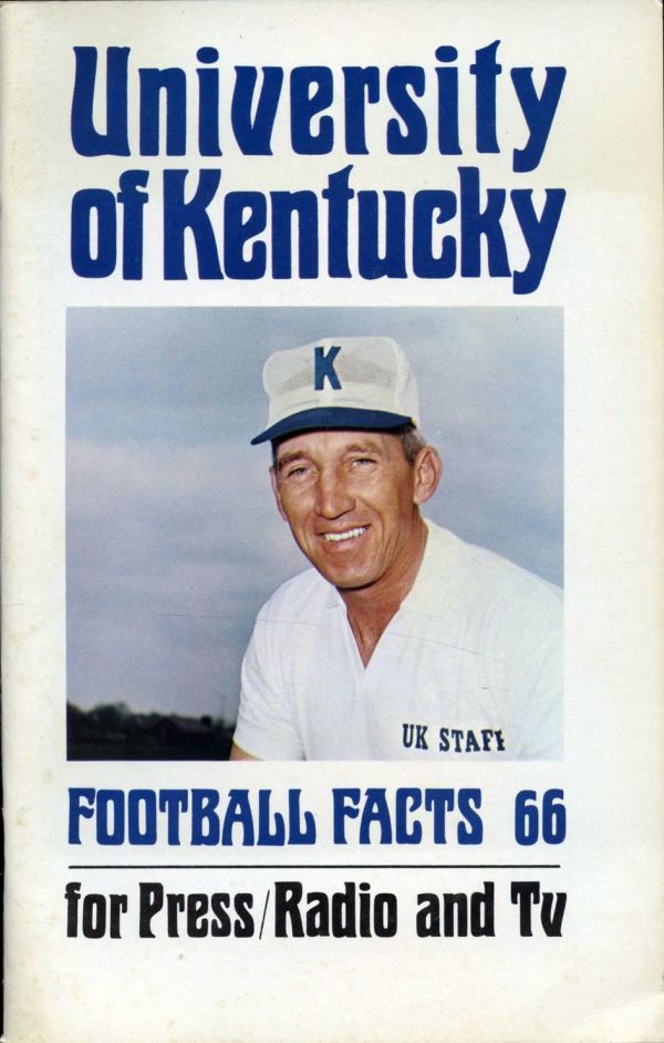 Ncaaf-media-guide 1966 ky.jpg