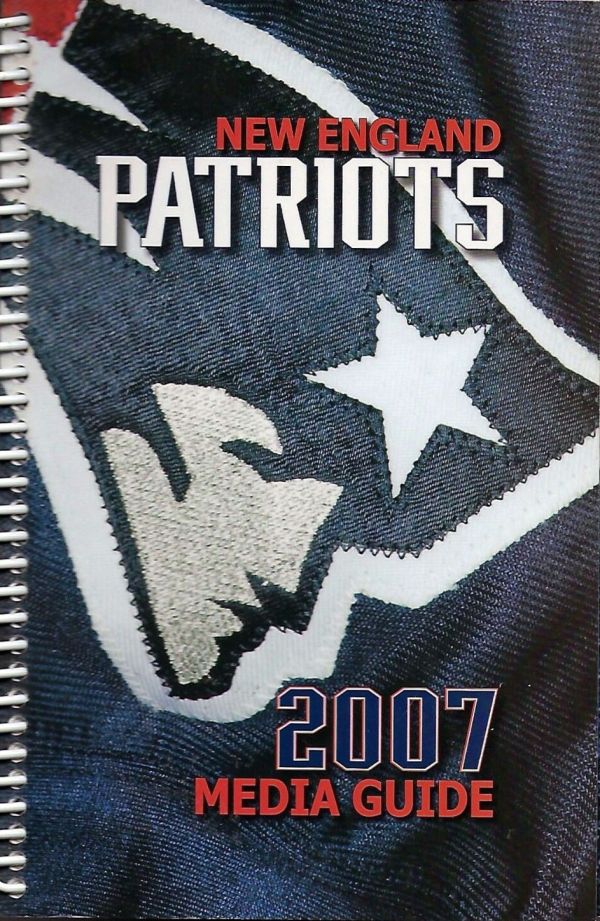 Nfl-media-guide new-england-patriots 2007.jpg