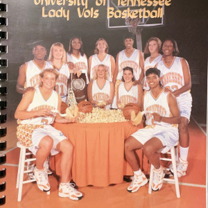 1995-96 Tennessee Lady Volunteers basketball media guide