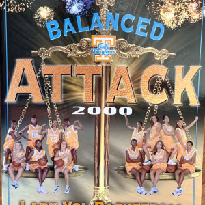 1999-2000 Tennessee Lady Volunteers basketball media guide