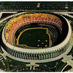 Veterans-Stadium-postcard_1